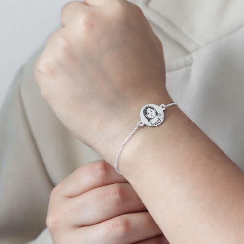 Pulsera circular grabada en plata 950 para dama